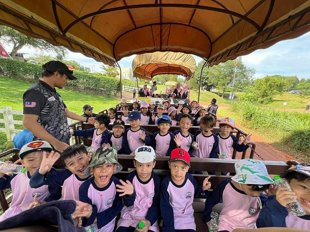 Cyberjaya Field Trip Day 1 Farm Fresh 2025: photo 3