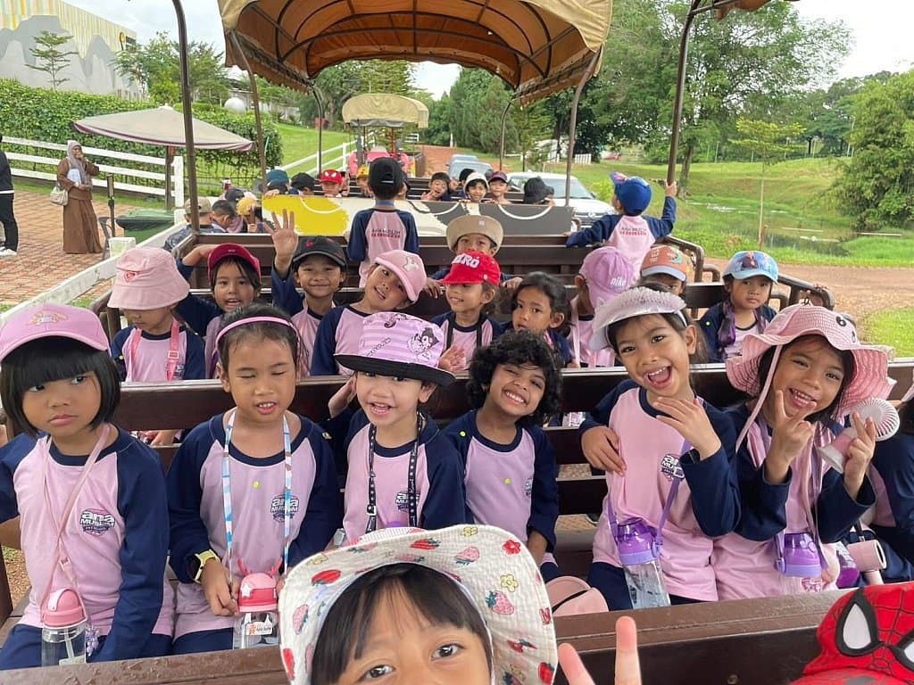 Cyberjaya Field Trip Day 2 Farm Fresh 2025: photo 2