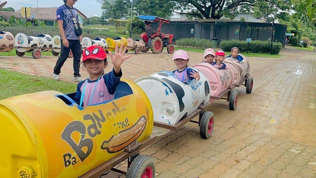 Cyberjaya Field Trip Day 2 Farm Fresh 2025: photo 8