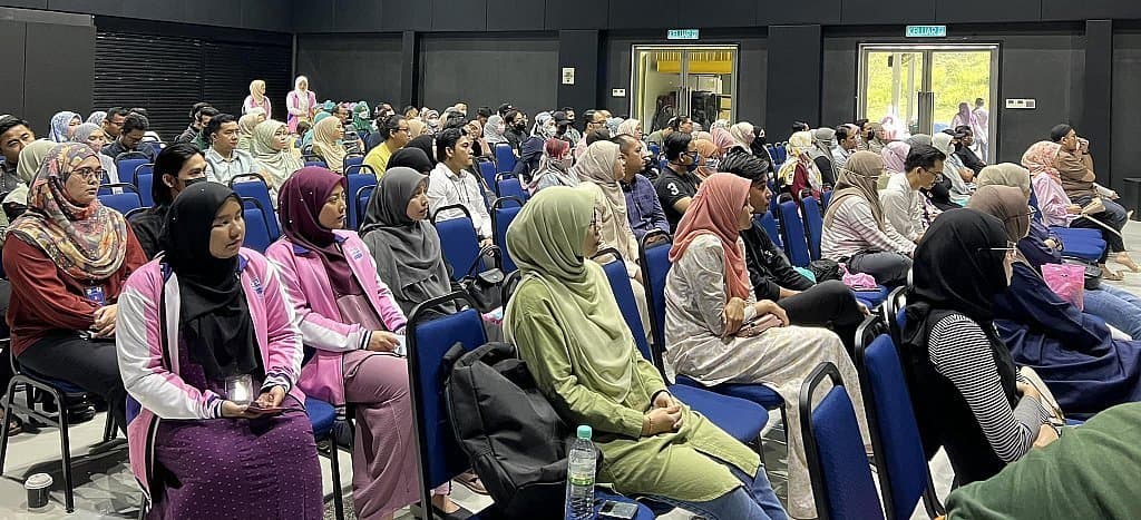 Parents Briefing by CEO